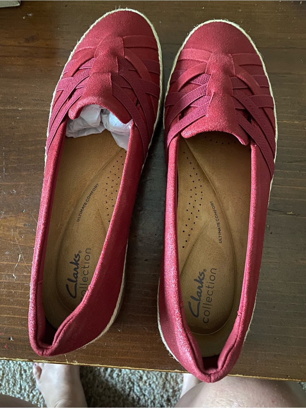 Clarks Collection Women's Red Suede Ballet Flats size 9.5